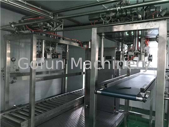Sus304 / 316 Aseptyczna maszyna do napełniania Maszyna do pakowania soków owocowych 40 kg / h Zużycie pary
